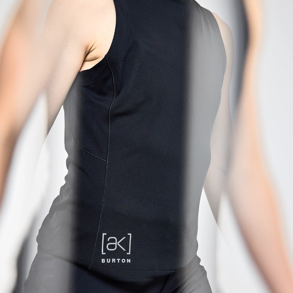 Burton [ak] Helium Power Dry® Tank Top - size Medium - Black - NWOT